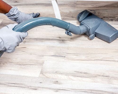 cleanliness-maid-maintains-cleaning