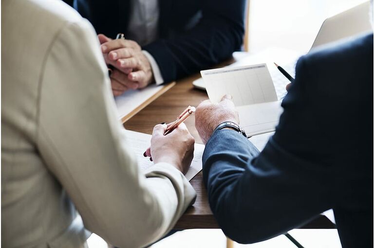meeting-person-people-sitting